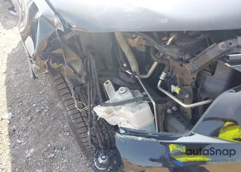 2017 Toyota Rav4 Limited z USA, uszkodzony, nr VIN 2T3DFREV0HW556468